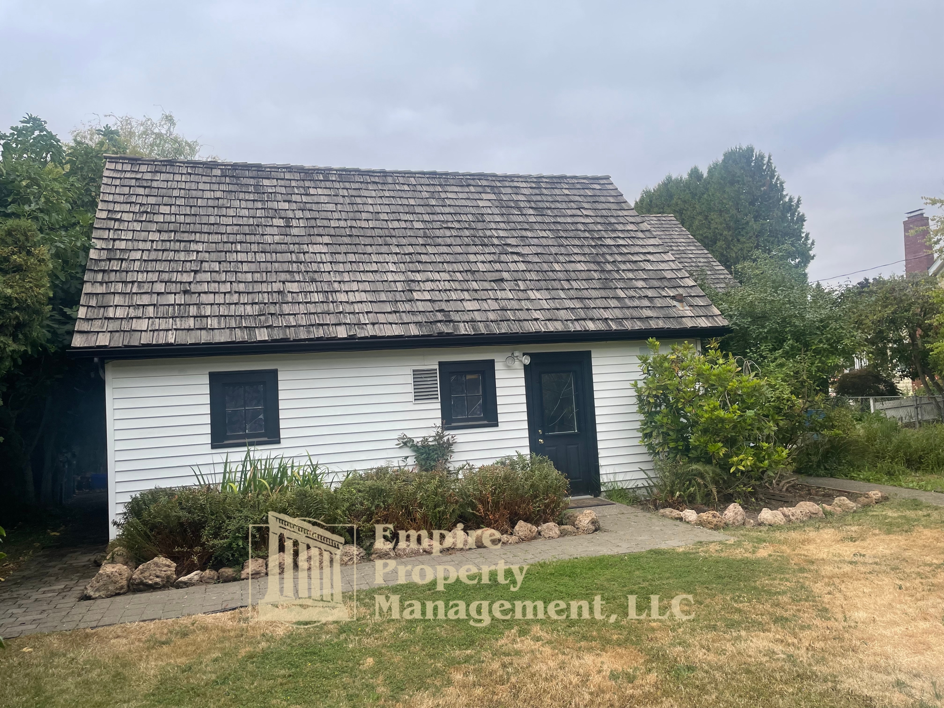695 Walnut Avenue